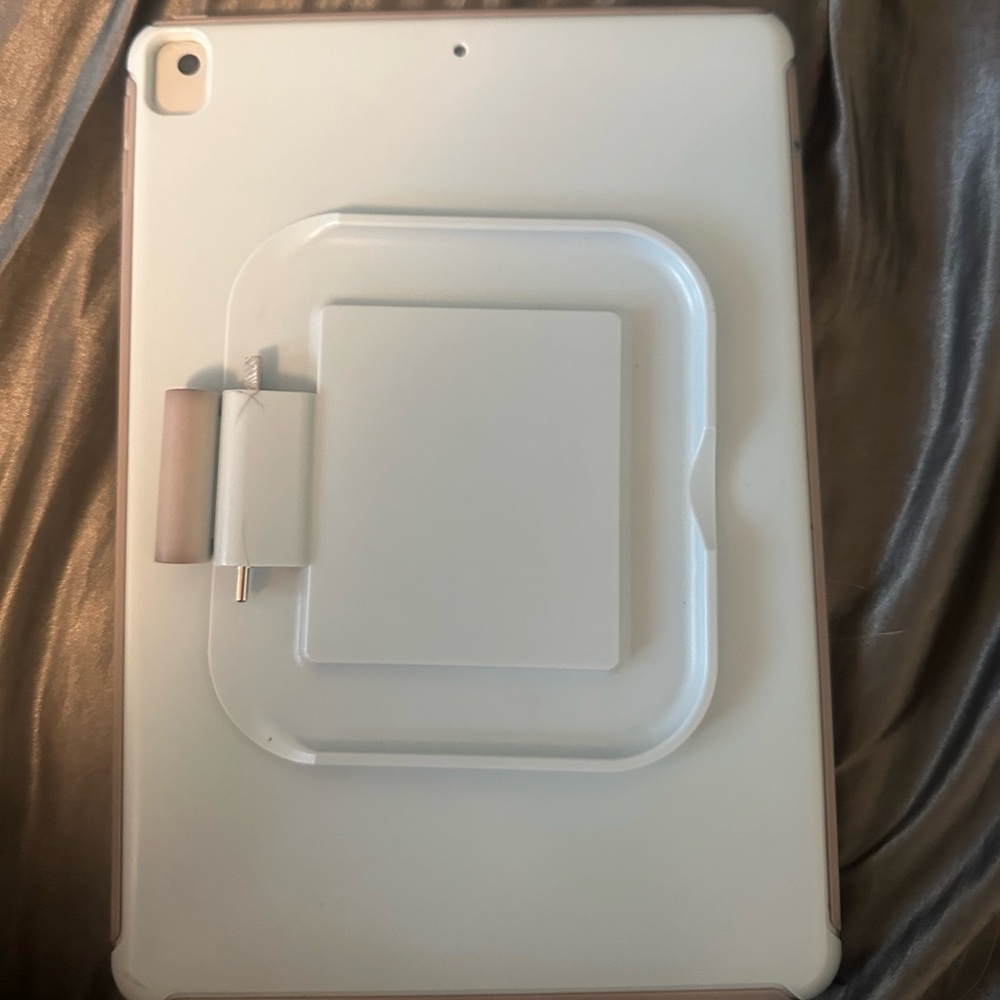 ipad - Picture 2 of 4